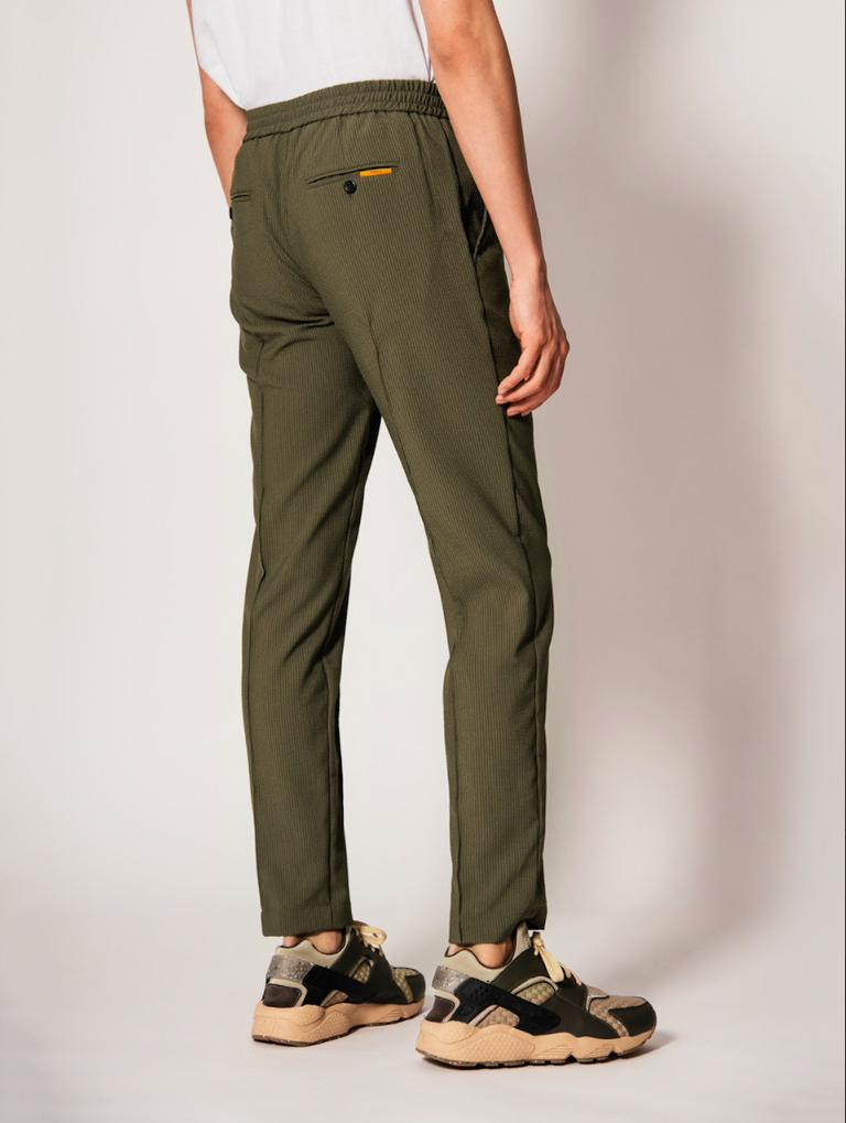 Vanta Pant in Olive Seersucker | Versatility by SENECA